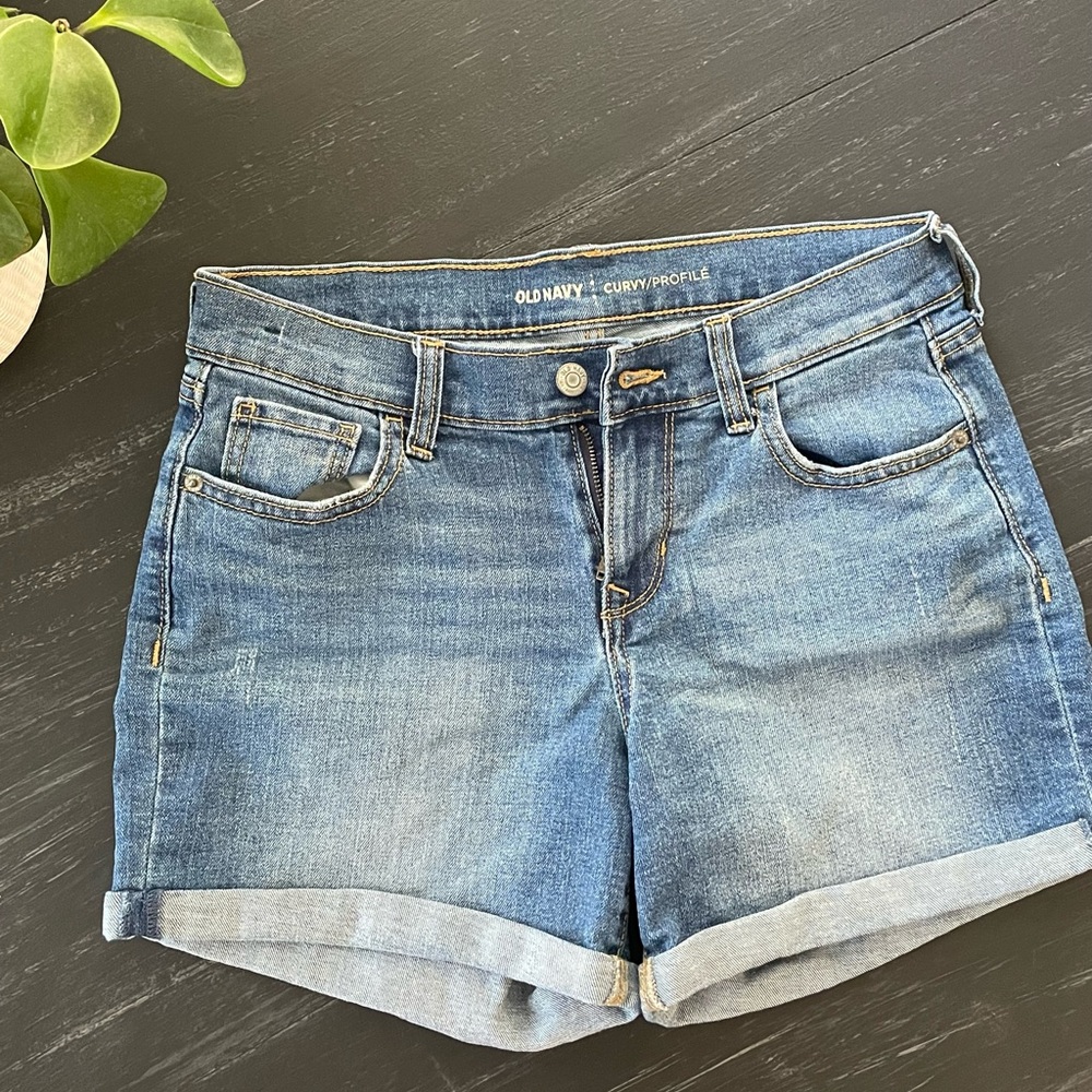 Gap Jean Shorts, Curvy, size 2